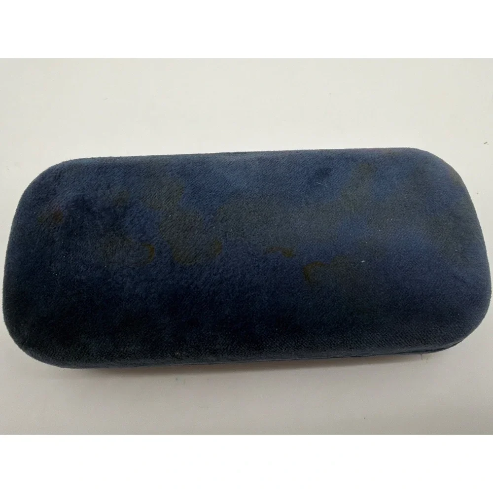 Vintage Clamshell Gucci Sunglass Case Authentic. Velvet Blue , Red inside. - Picture 3 of 4